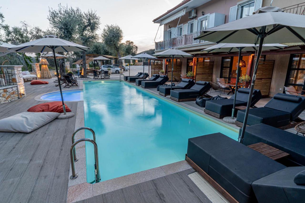 F & S Lounge Suites Parga Dış mekan fotoğraf
